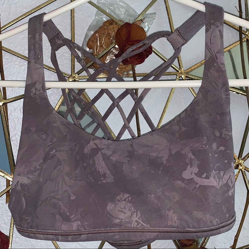 Lululemon free to be wild bra